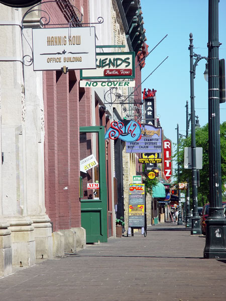 6th Street, Austin (picture)